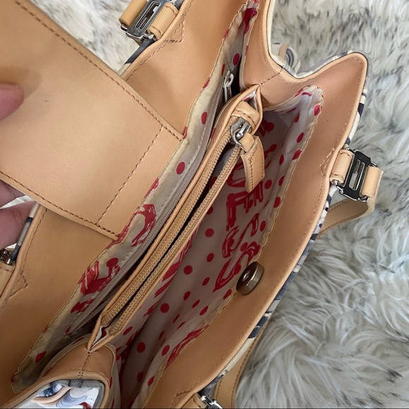 Guess handbag - Picture 5 of 8